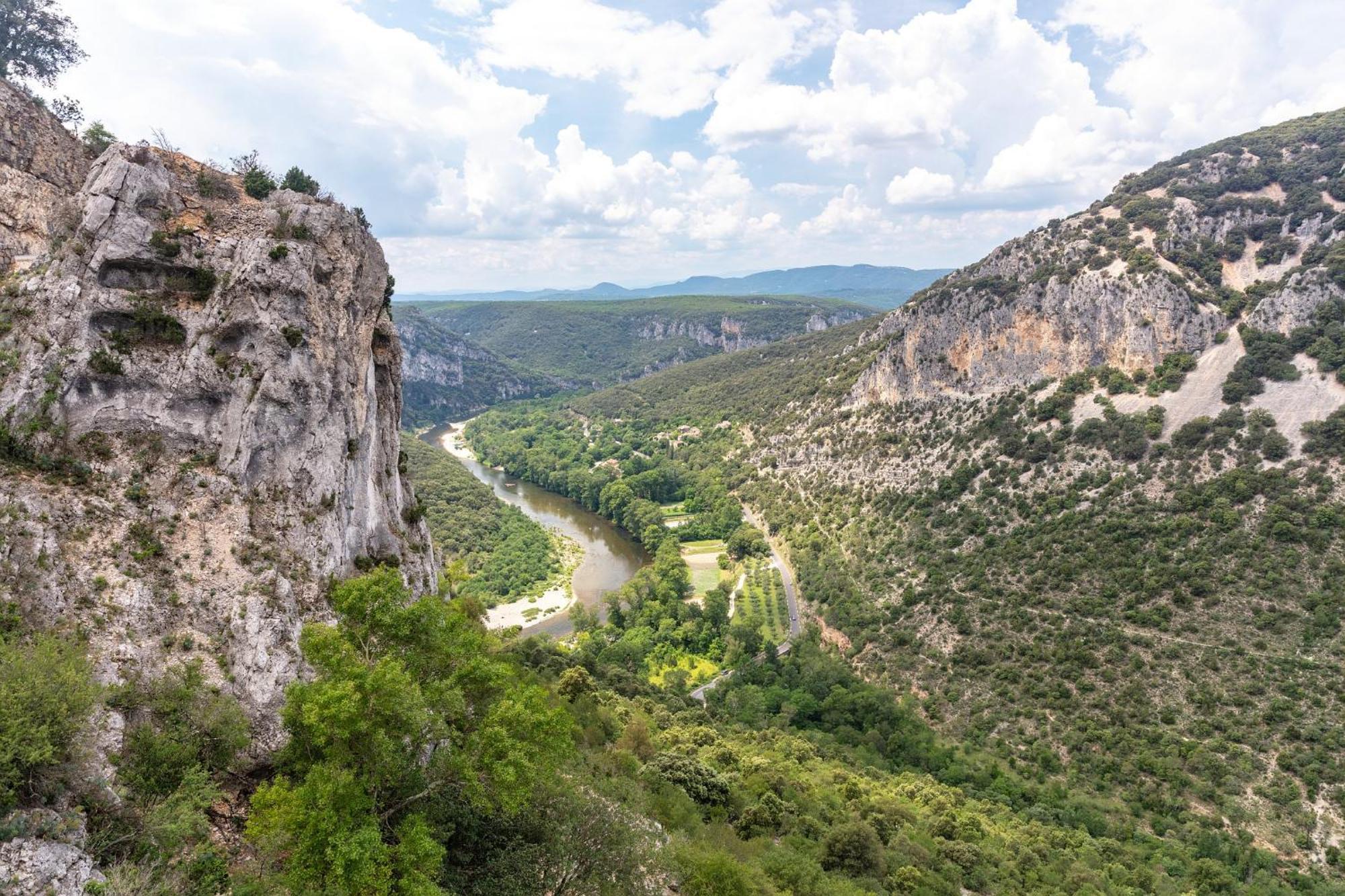 Camping Domaine De Chaussy Lagorce (Ardeche) Exterior foto