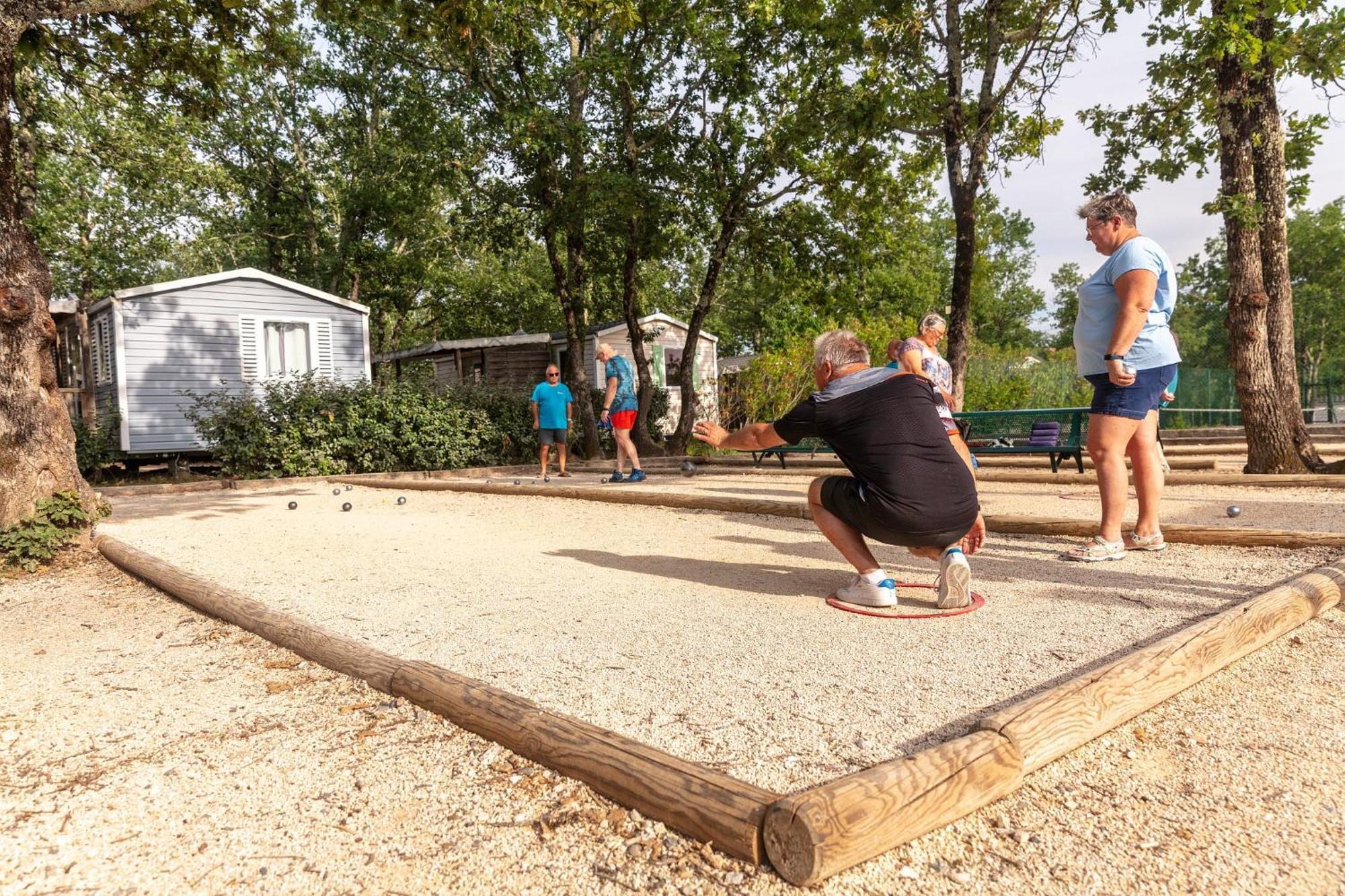 Camping Domaine De Chaussy Lagorce (Ardeche) Exterior foto